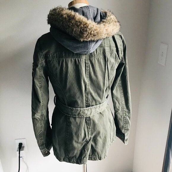 Buffalo David Bitton Outerwear Green Belted Jacket Faux Fur Hood Size M - Picture 4 of 12